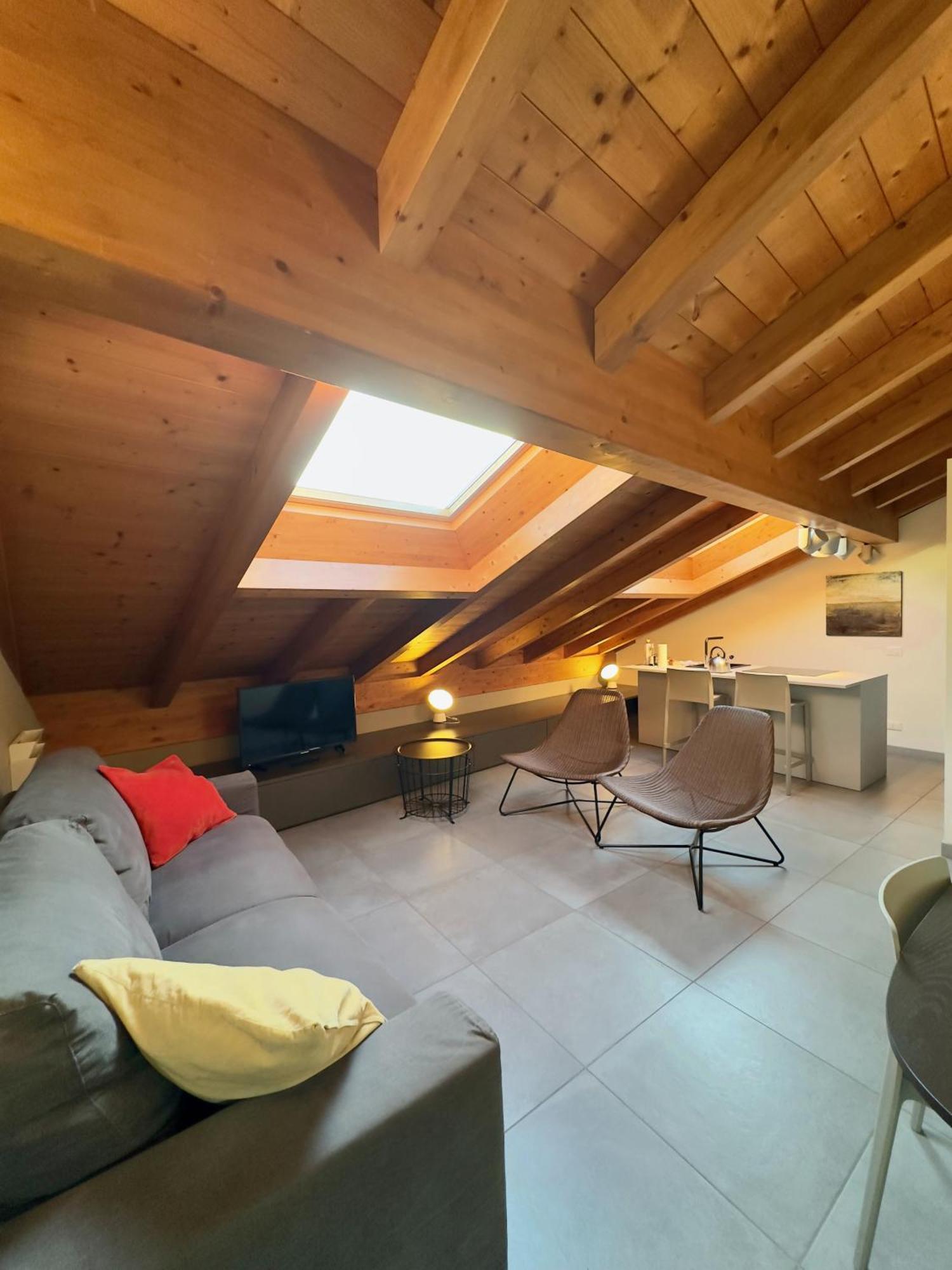 Residence Matilde Oliveto Lario エクステリア 写真
