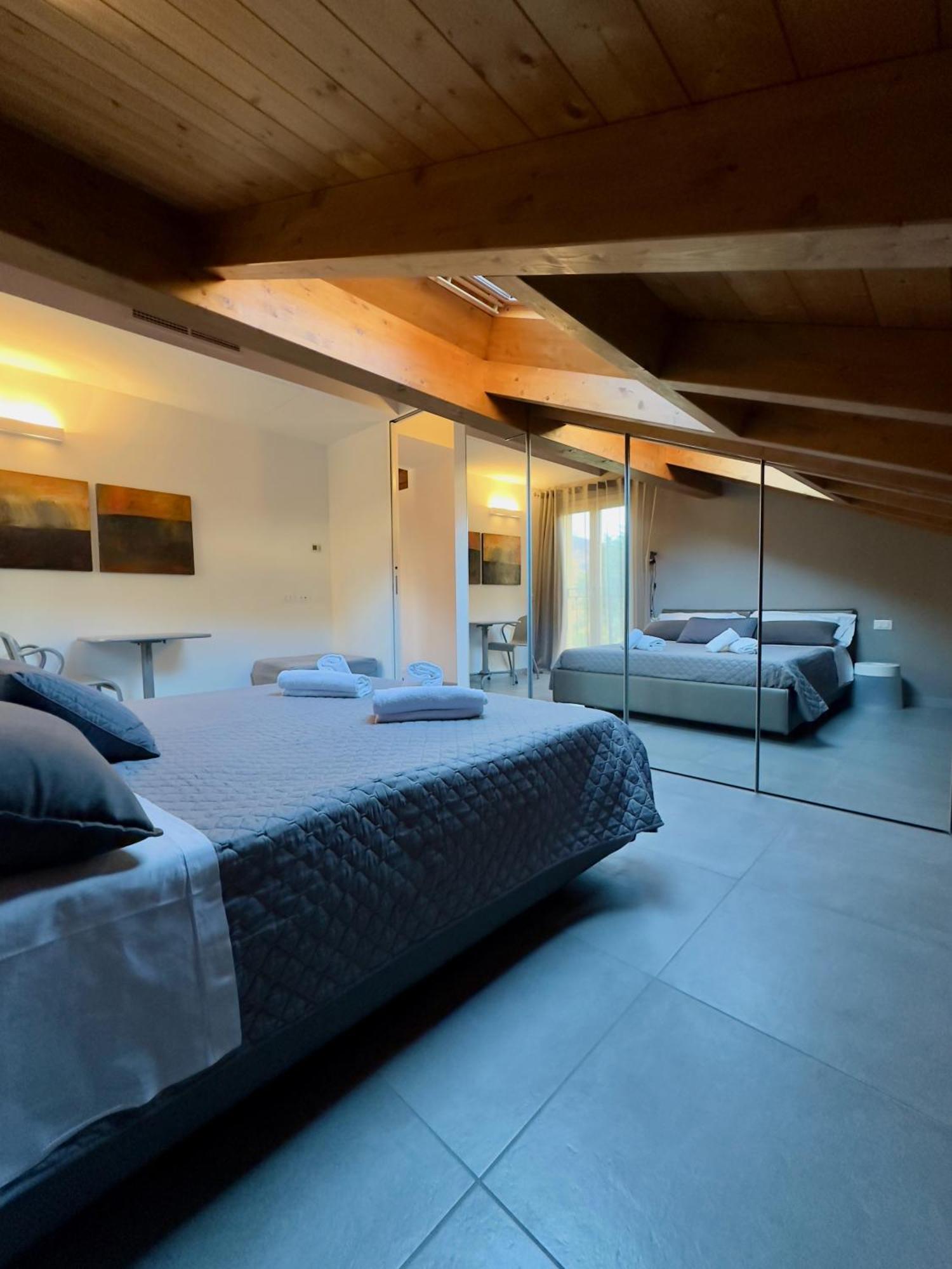 Residence Matilde Oliveto Lario エクステリア 写真