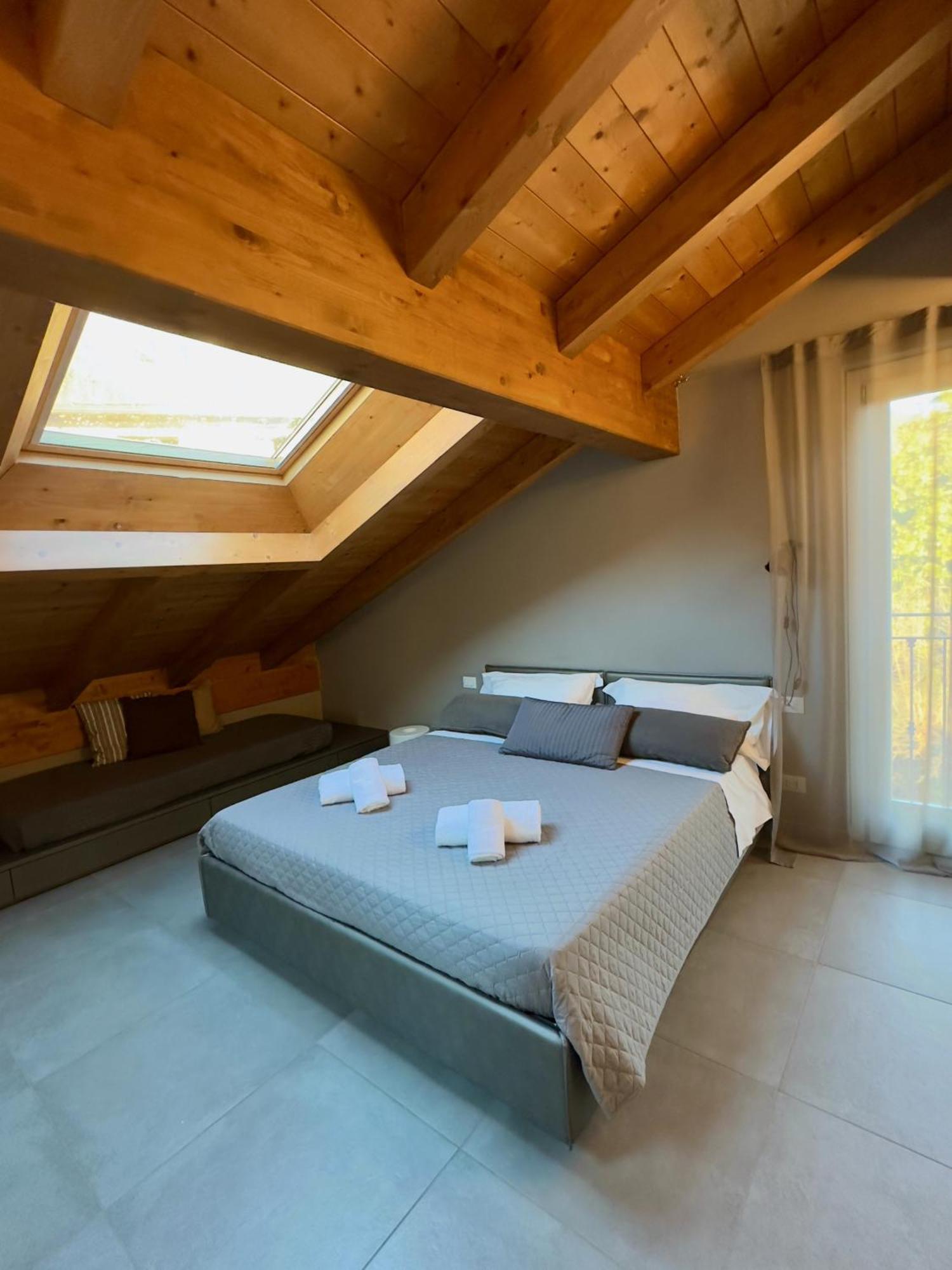 Residence Matilde Oliveto Lario エクステリア 写真