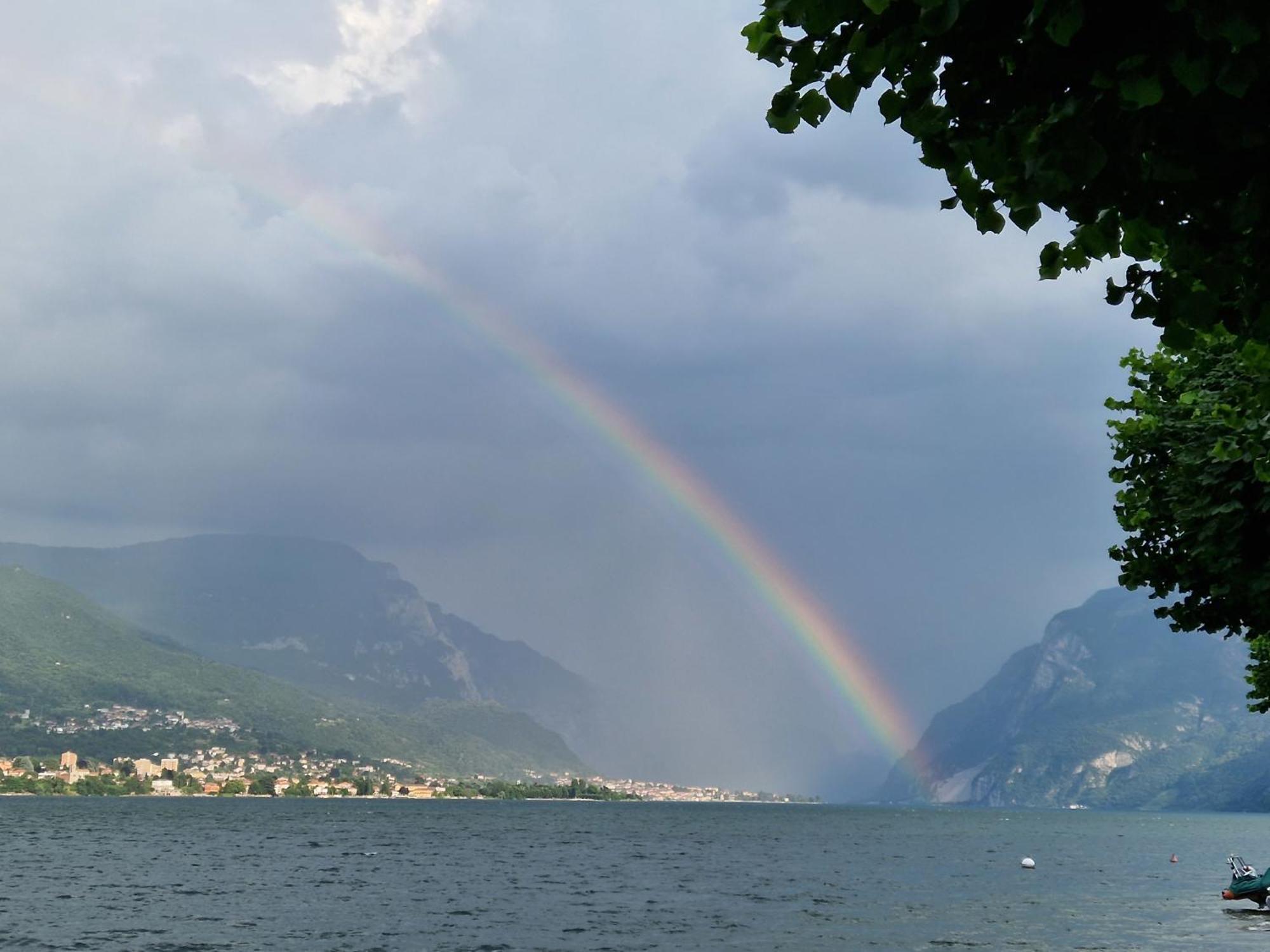 Residence Matilde Oliveto Lario エクステリア 写真